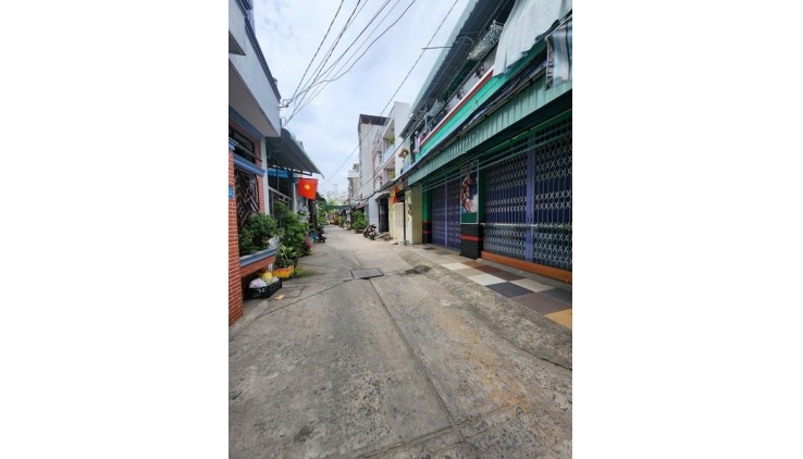 NGAY GÒ XOÀI - LÊ VĂN QUỚI, HẺM 6M, 56M2, 3 TẦNG GIÁ HƠN 4 TỶ